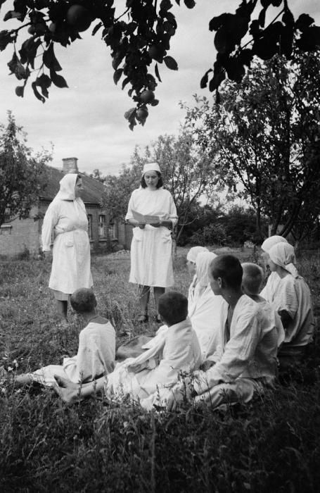 Быт украинского села начала 50-х годов (54 фото)
