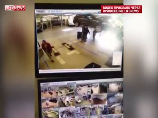 Работник автомастероской в Волгограде чуть не погиб (12.1 мб)