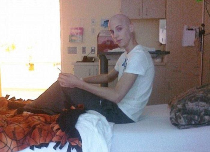 Американский подросток излечился от рака и занялся бодибилдингом (12 фото)