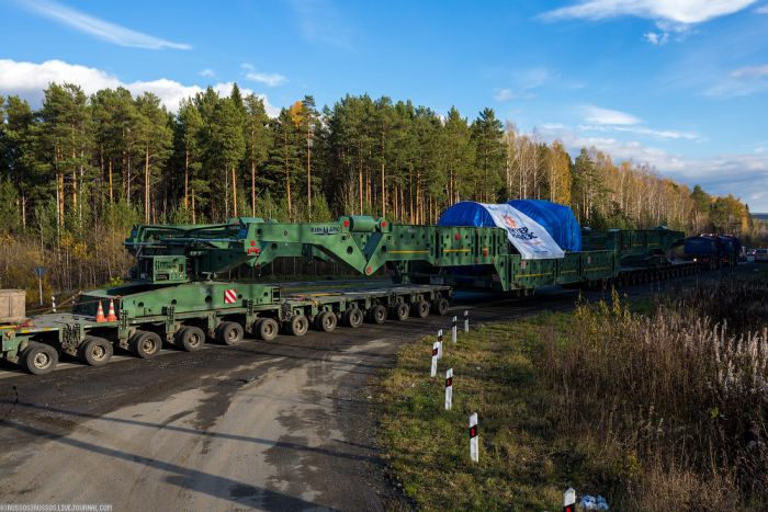 Как автопоезд «Матильда» 328-тонный генератор вез (35 фото) Как автопоезд «Матильда» 328-тонный генератор вез (35 фото)