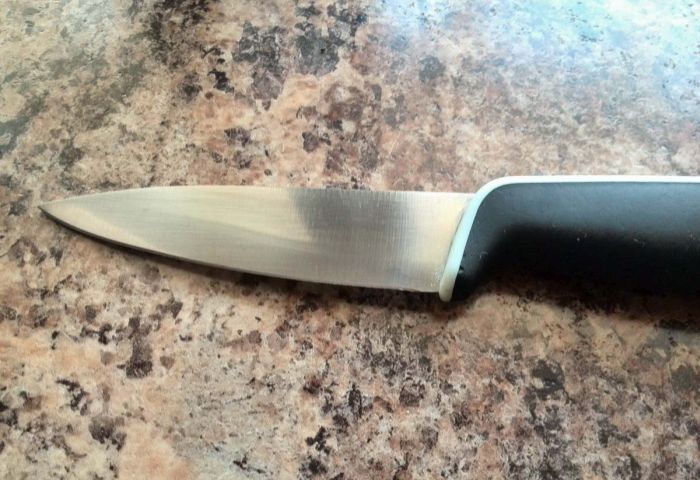 Простая гравировка на ноже (17 фото)