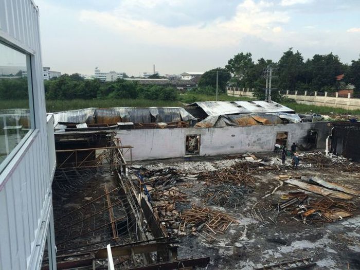 Пожар на биткоин-ферме в Таиланде повлек миллионные убытки (15 фото)