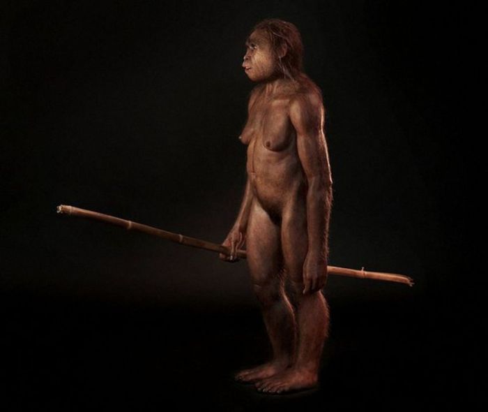 Доисторические люди из глины и силикона (10 фото)