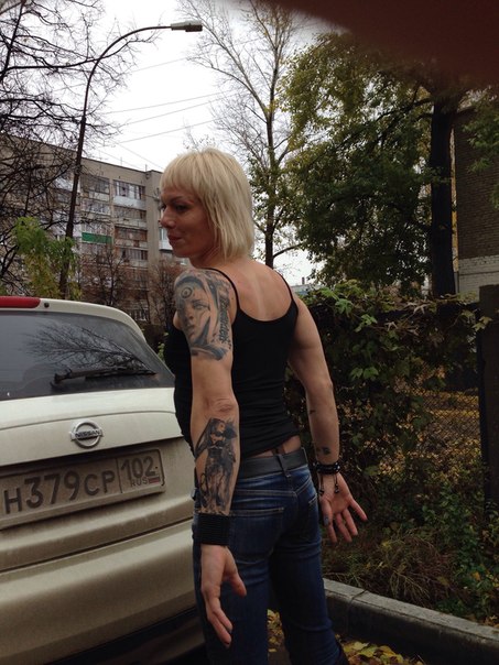 Транссексуал по имени Анжела требует извинений от полицейских (20 фото + видео)