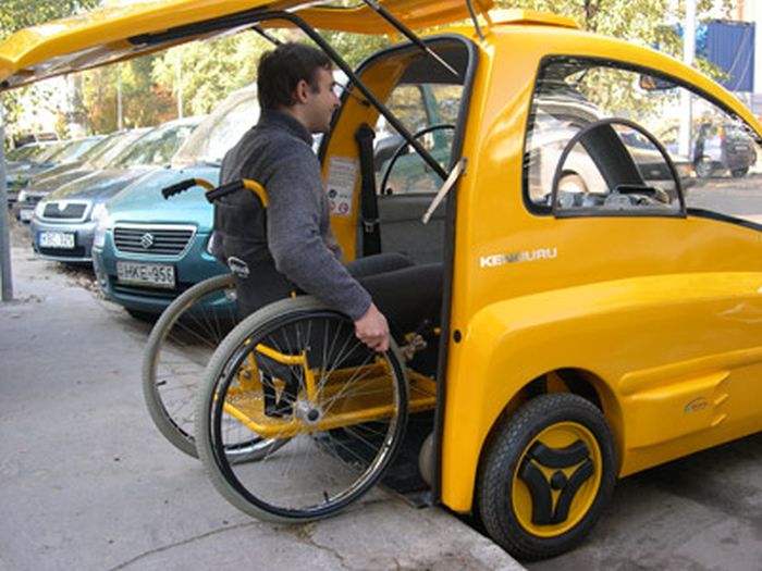Kenguru - уникальный автомобиль для инвалидов-колясочников (12 фото)