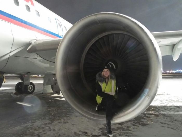 Руферы устроили себе незаконную экскурсию по аэропорту Пулково (43 фото)