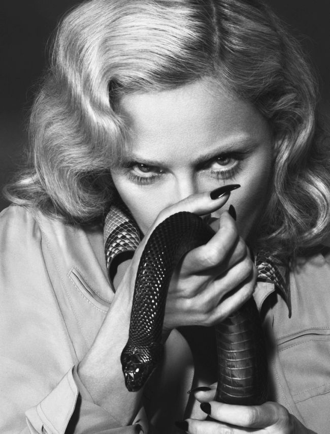 Мадонна снялась в эротической БДСМ фотосессии. НЮ (18 фото)