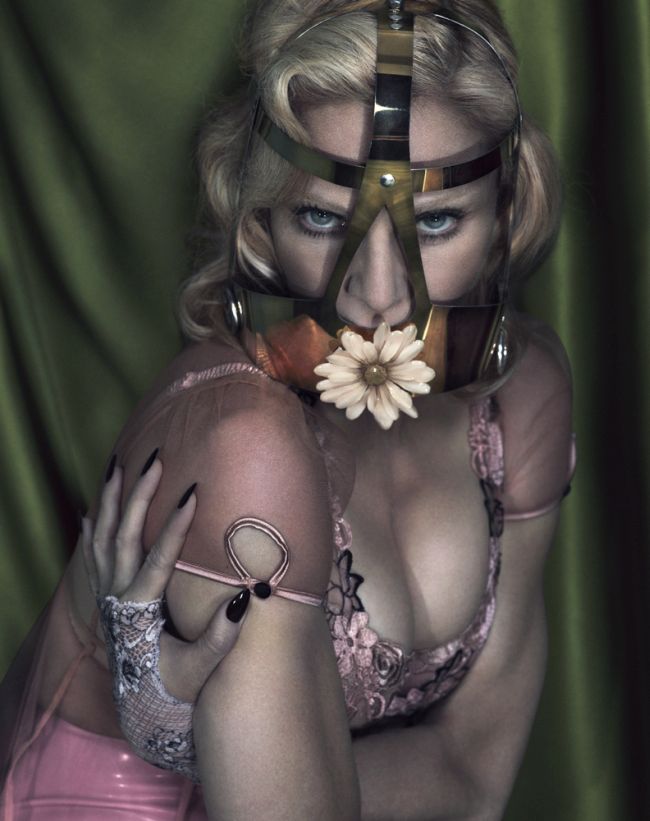 Мадонна снялась в эротической БДСМ фотосессии. НЮ (18 фото)