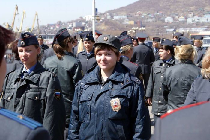 Какие девушки работают в российской полиции (40 фото)