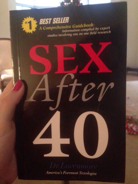 Книга «Секс после 40» - рождественский подарок для мамы (4 фото)
