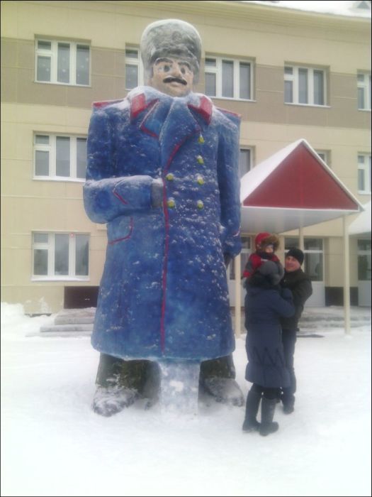 Яркие снеговики из Татарстана (25 фото)