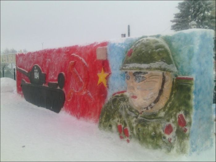 Яркие снеговики из Татарстана (25 фото)