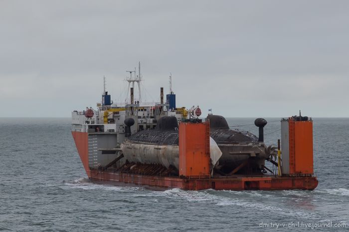 Транспортировка подводных лодок по Северному морскому пути (14 фото)