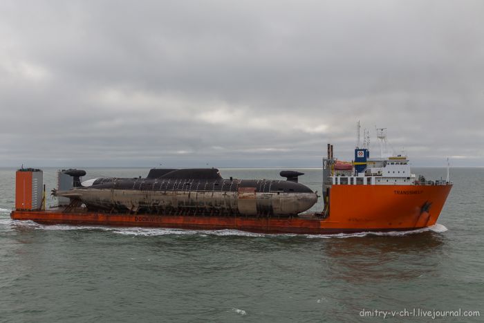 Транспортировка подводных лодок по Северному морскому пути (14 фото)