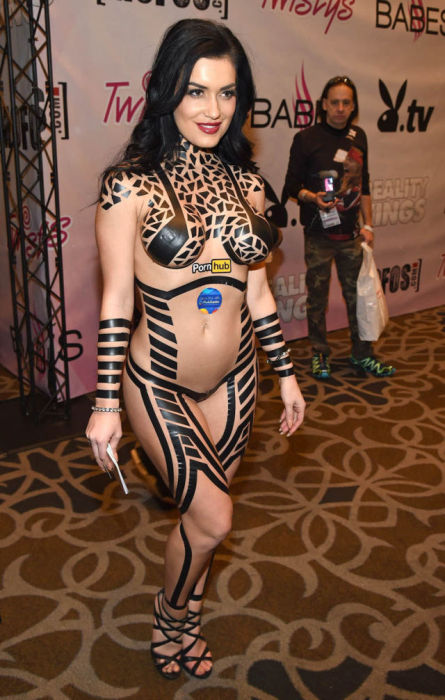 В Лас Вегасе прошла ежегодная порно-выставка Adult Entertainment Expo 2015 (65 фото)