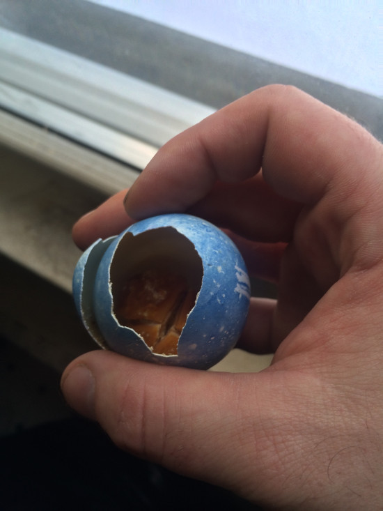 Пасхальное яйцо, которое 25 лет пролежало в холодильнике (5 фото)