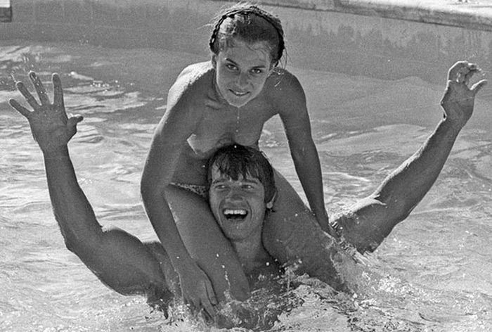 Арнольд Шварценеггер и его похотливые развлечения в молодые годы (12 фото) (эротика)