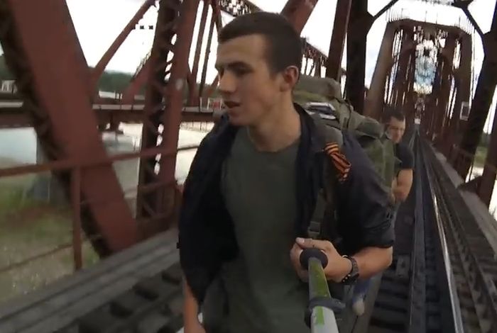 Поляк снял видео о своем путешествии автостопом по России