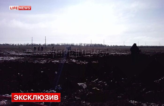 В Волгоградской области разбился самолет СУ-24 (4 фото + видео) В Волгоградской области разбился самолет СУ-24 (4 фото + видео)