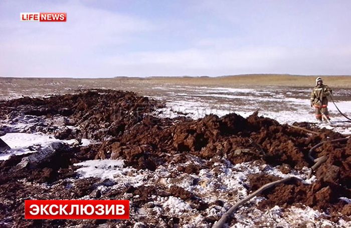 В Волгоградской области разбился самолет СУ-24 (4 фото + видео)