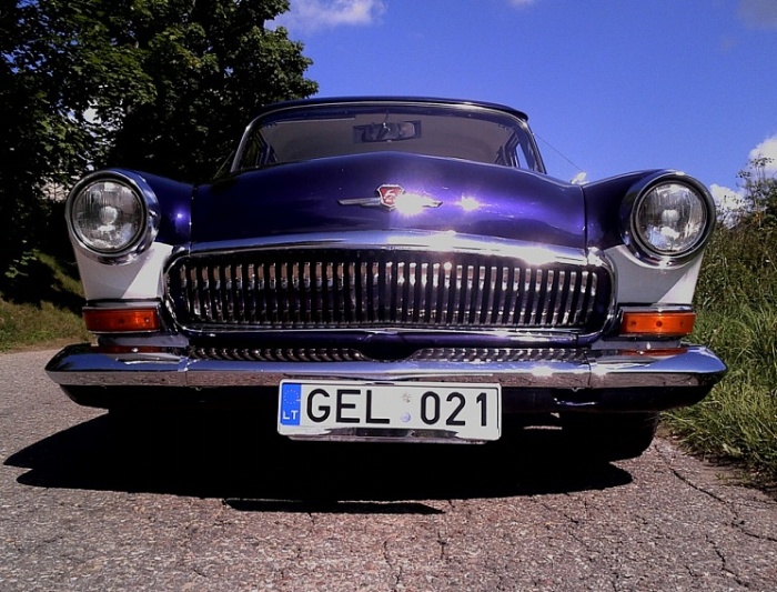 Гибрид «Волги» и Mercedes от литовских энтузиастов (12 фото)