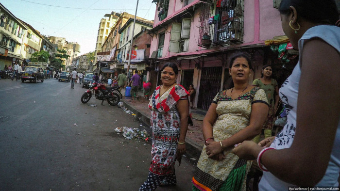 Прогулка по кварталу Каматипура индийского города Мумбаи (21 фото)