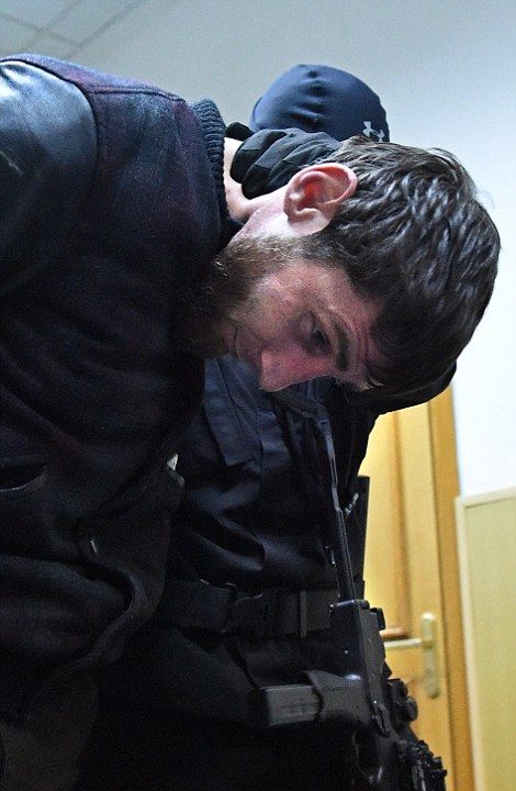 По делу об убийстве Бориса Немцова задержаны трое выходцев из Ингушетии (14 фото)