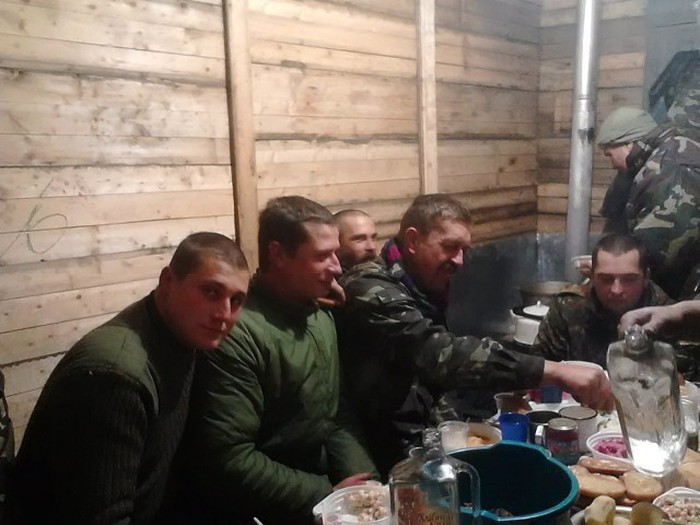 Фронтовая жизнь украинских солдат (46 фото)