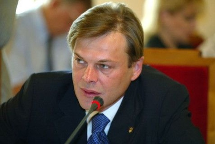 Громкие секс-скандалы с украинскими депутатами, чиновником и ректором (6 фото + видео)