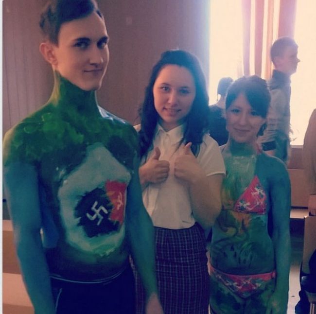 В Ижевске студенты украсили свои тела изображениями в честь Дня Победы (6 фото + видео)