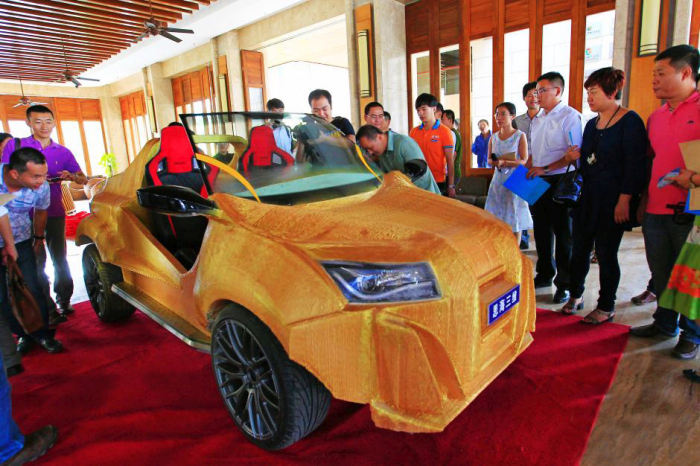 При помощи 3D-принтера китайцы построили электромобиль (5 фото + видео)
