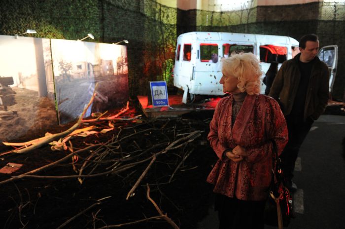 В Москве открылась выставка, посвященная военному конфликту на юго-востоке Украины (38 фото)