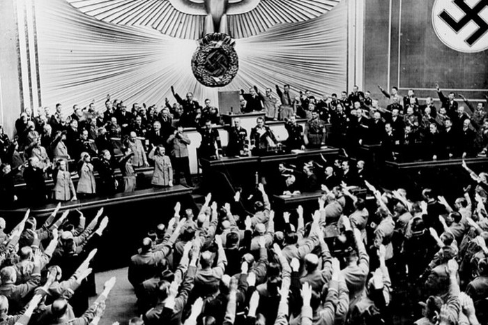 20 фактов о жизни Адольфа Гитлера (20 фото)