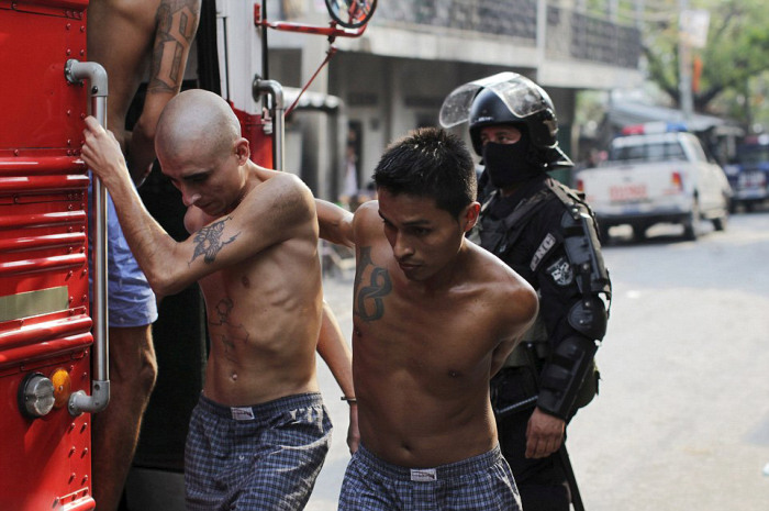 В Сальвадоре появилась отдельная тюрьма для головорезов (22 фото)