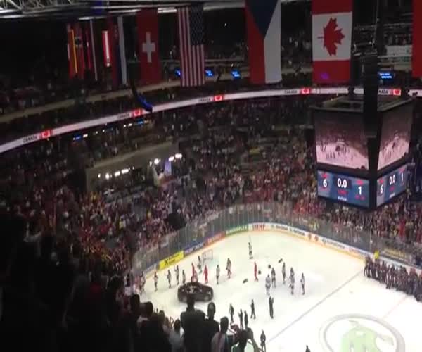Сборная России не стала слушать гимн Канады
