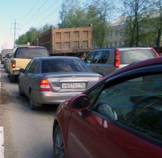 Обновленная дорожная разметка в Екатеринбурге (3 фото)