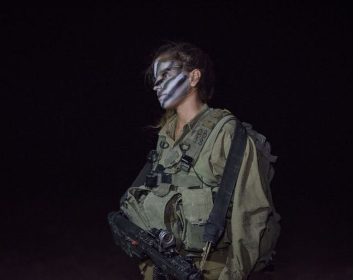 Девушки в Армии (77 фото)