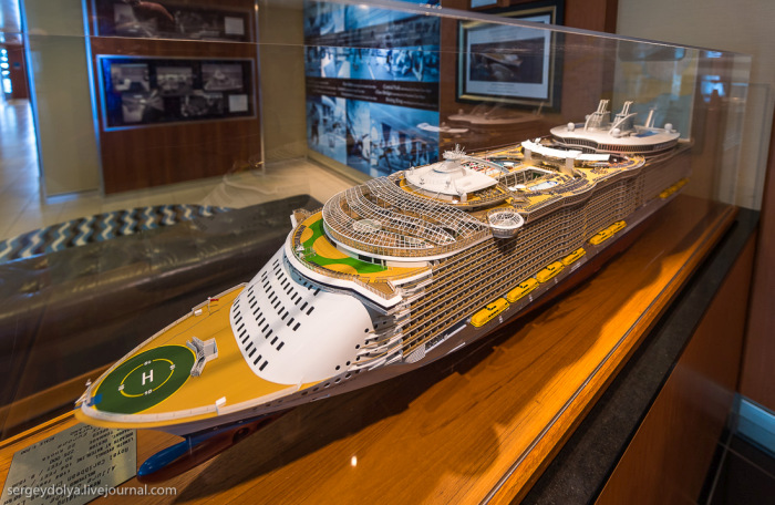 Allure of the Seas – самый большой круизный лайнер в мире (43 фото) Allure of the Seas – самый большой круизный лайнер в мире (43 фото)