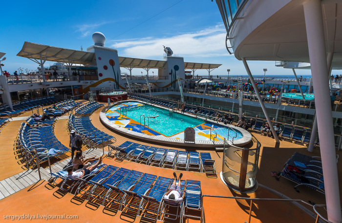 Allure of the Seas – самый большой круизный лайнер в мире (43 фото) Allure of the Seas – самый большой круизный лайнер в мире (43 фото)