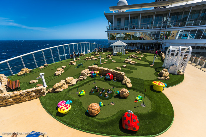 Allure of the Seas – самый большой круизный лайнер в мире (43 фото) Allure of the Seas – самый большой круизный лайнер в мире (43 фото)