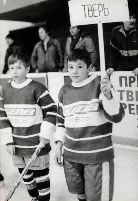 Российские спортсмены в детстве и сейчас (24 фото)