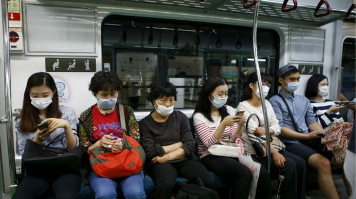 87 человек из Южной Кореи заразились вирусом MERS (4 фото) 87 человек из Южной Кореи заразились вирусом MERS (4 фото)