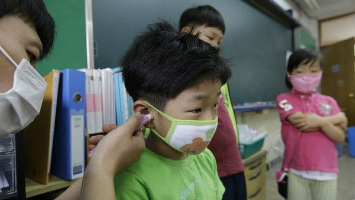 87 человек из Южной Кореи заразились вирусом MERS (4 фото) 87 человек из Южной Кореи заразились вирусом MERS (4 фото)