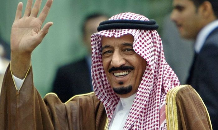 Щедрый подарок гражданам Саудовской Аравии от монарха (3 фото)
