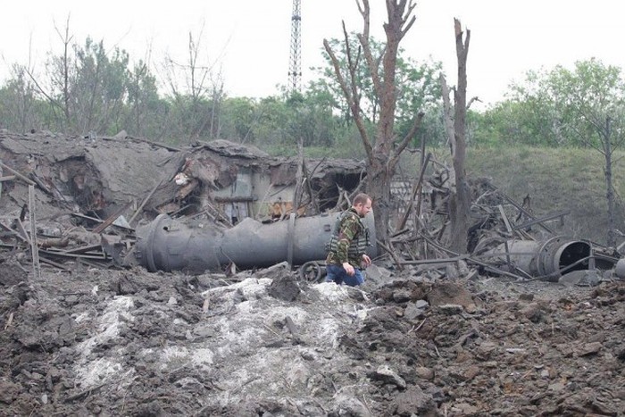 На окраине Донецка прогремел мощнейший взрыв (37 фото)