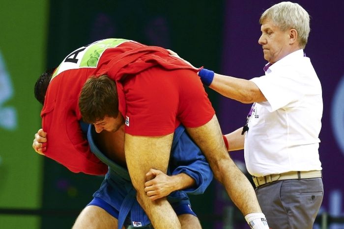 Белорусский самбист Степан Попов проявил настоящую спортивную солидарность (3 фото + видео) Белорусский самбист Степан Попов проявил настоящую спортивную солидарность (3 фото + видео)