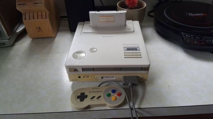 Найден редкий прототип игровой консоли Sony Playstation на базе Nintendo (6 фото)