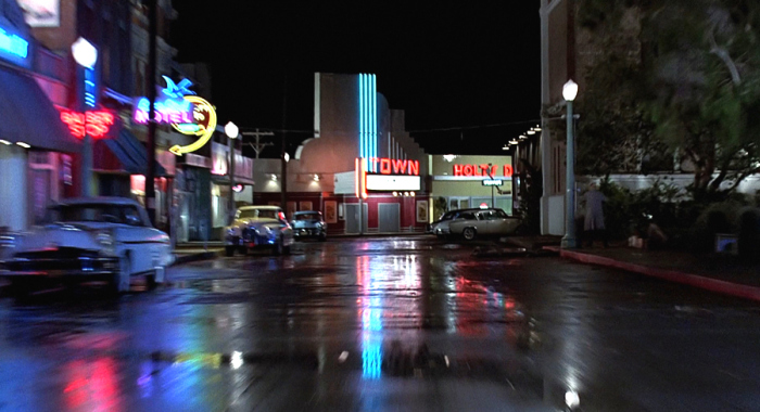 Улицы вымышленного городка Хилл-Вэлли из фильма «Назад в будущее» 30 лет спустя (46 фото)