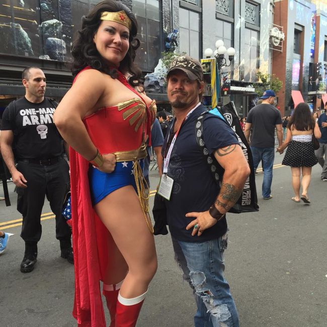 Как проходит фестиваль Comic-Con 2015. Фото с места события (28 фото)
