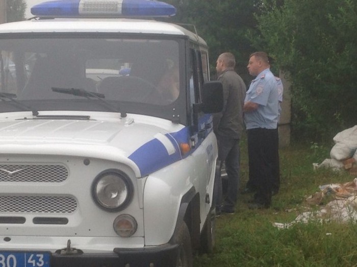 В Кирове нетрезвый водитель, сбивший двух пешеходов, пытался уйти от наказания (20 фото + 2 видео)
